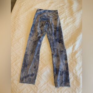 Lululemon Tie-Dye Blue Gray Leggings